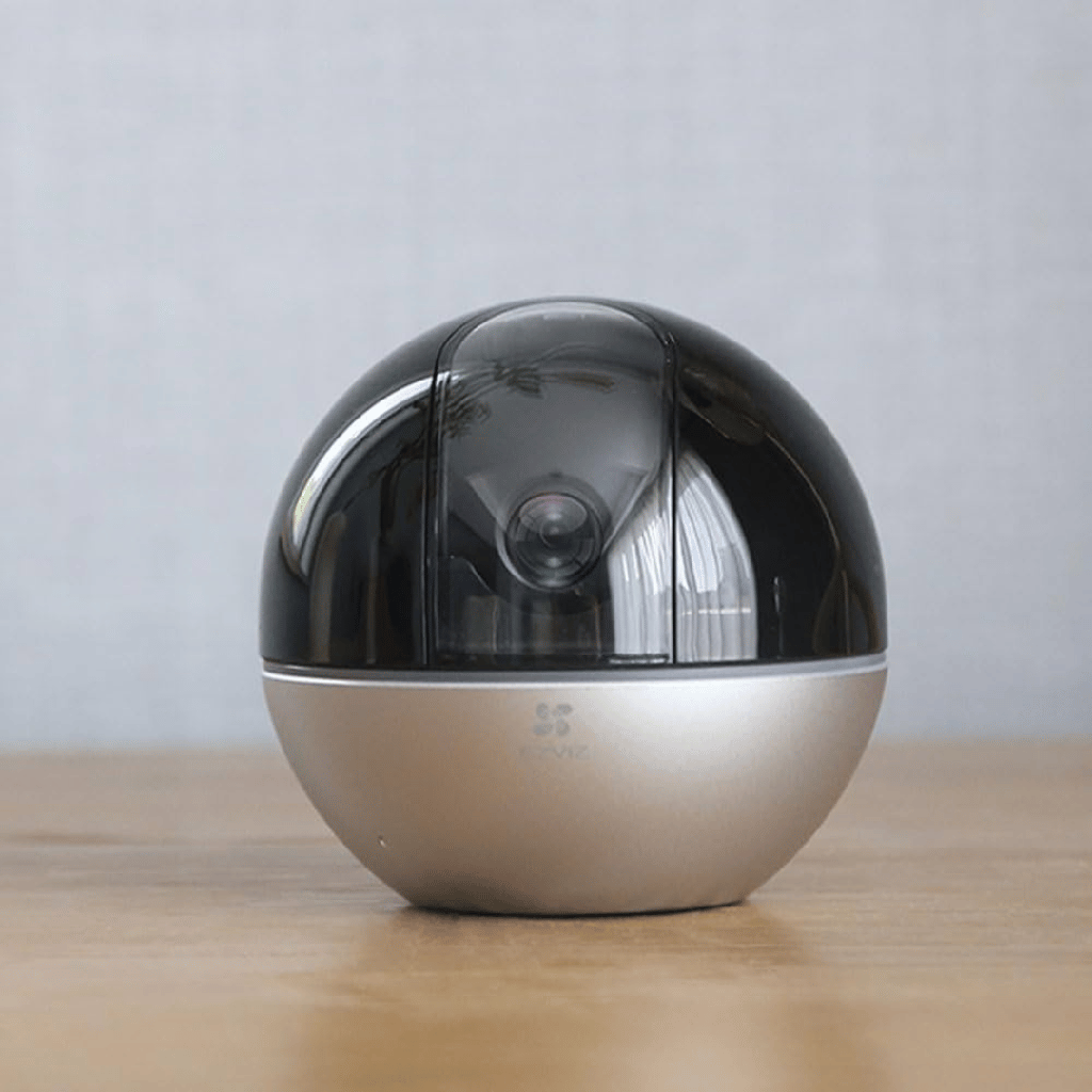 EZVIZ E6 5MP | كاميرا مراقبة داخلية متحركة واي فاي 